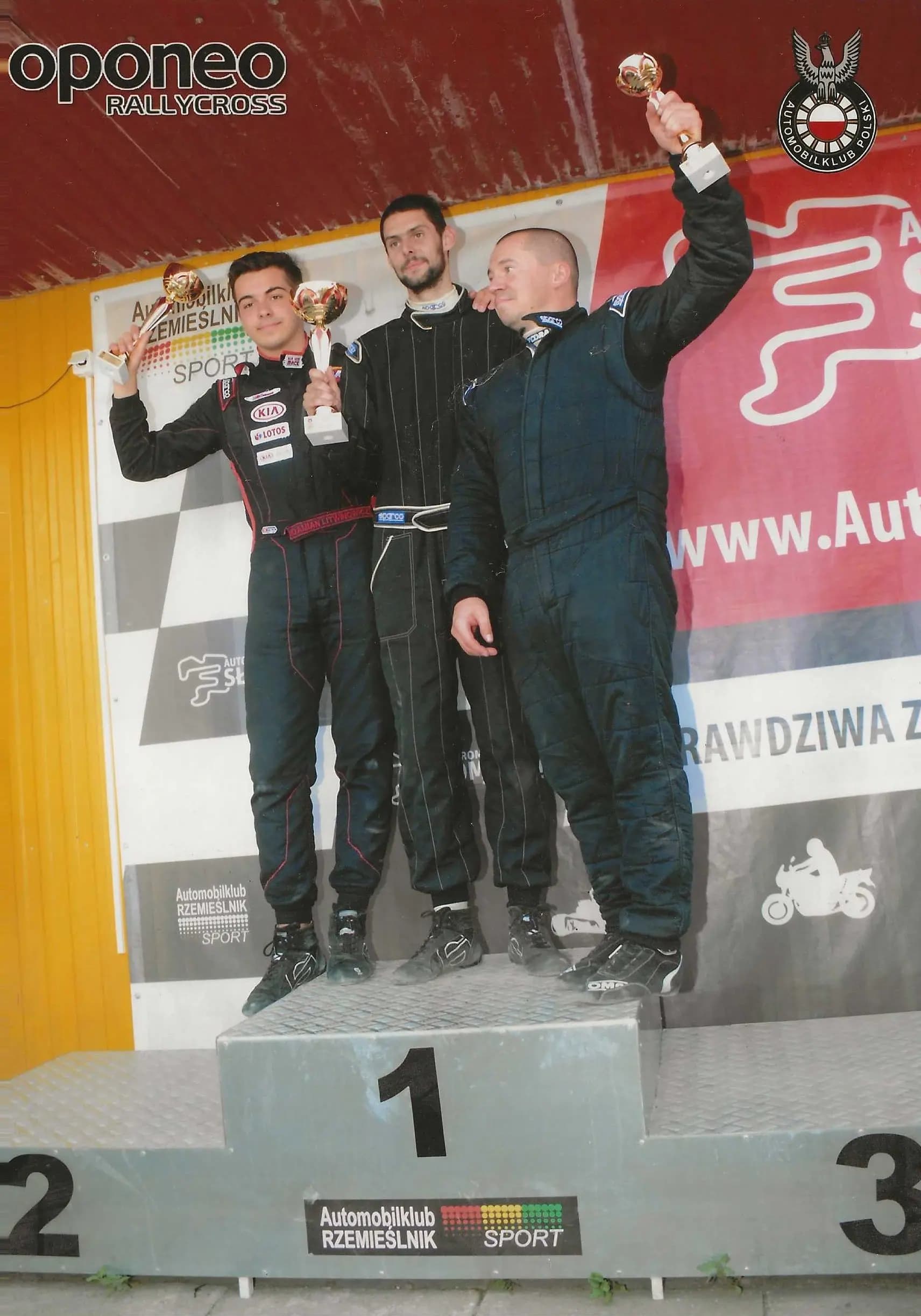 Peugeot 207 RC na linii startowej Toru Słomczyn